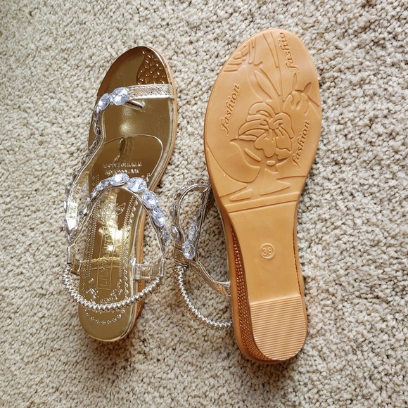 Sandals - Picture 3 of 3